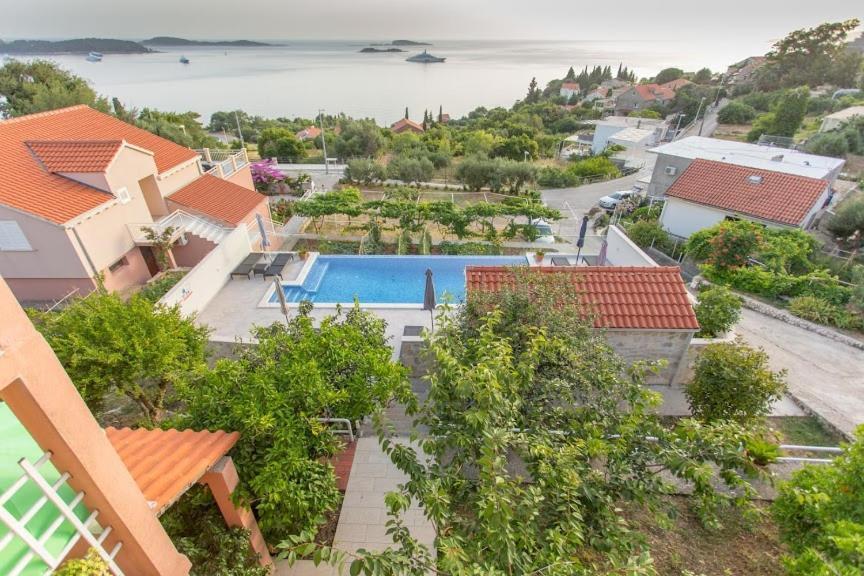 Apartmani Ana Apartma *