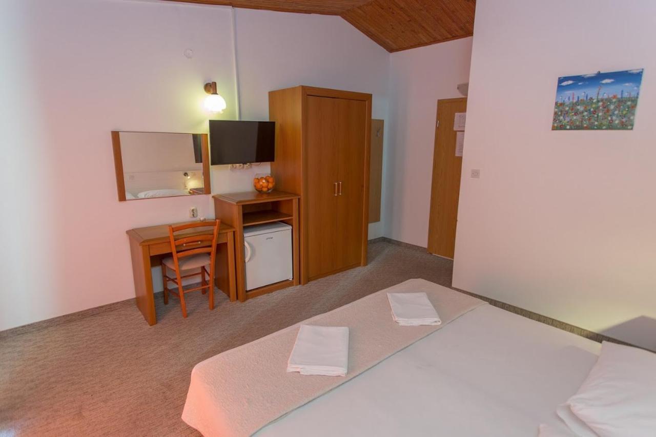 Apartmani Ana Mlini