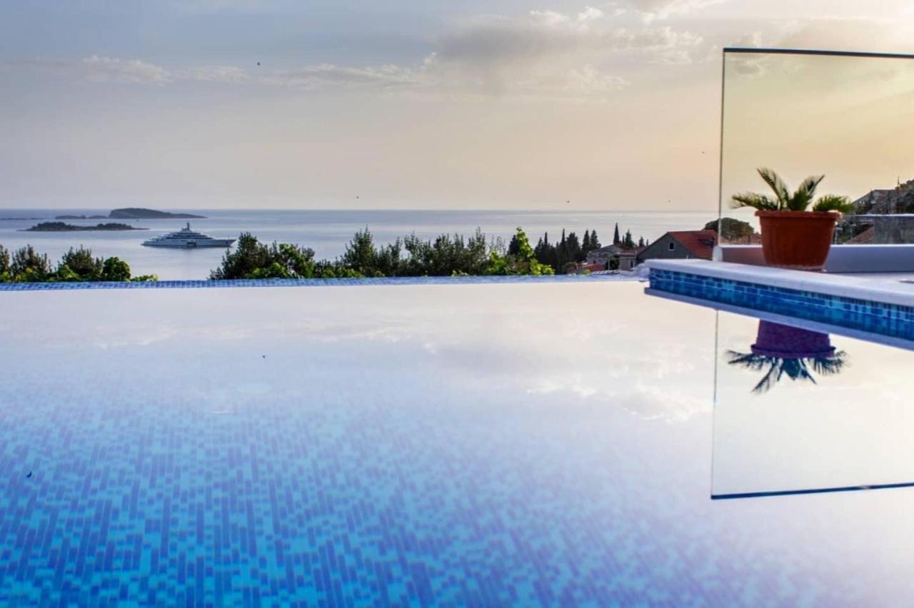 Apartmani Ana Apartment *