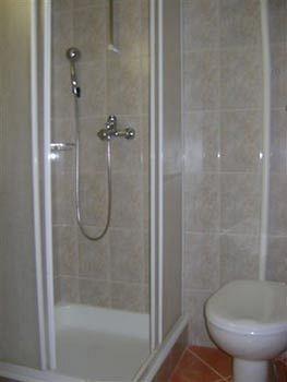 Apartment Apartmani Ana