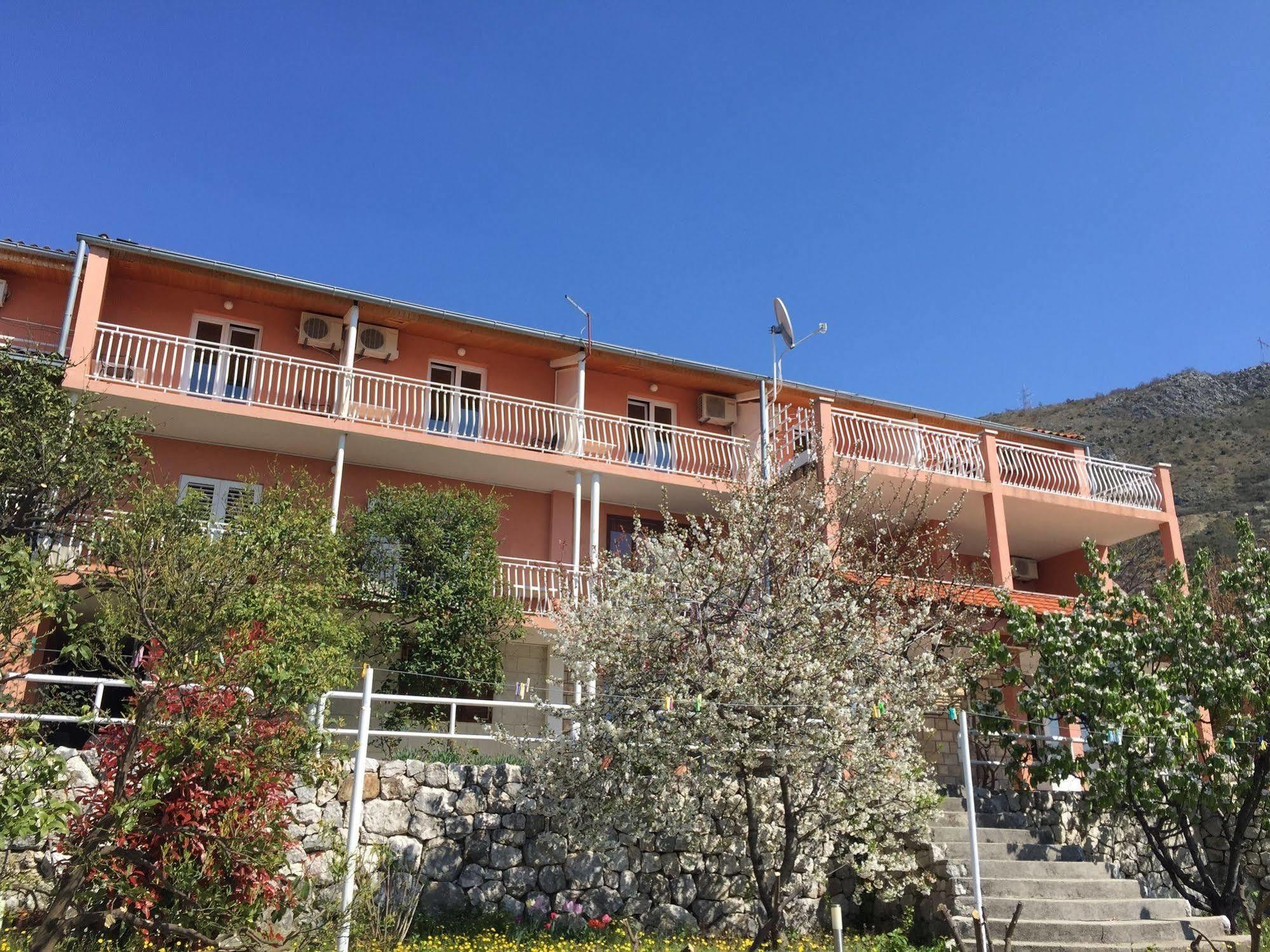 Apartmani Ana Mlini
