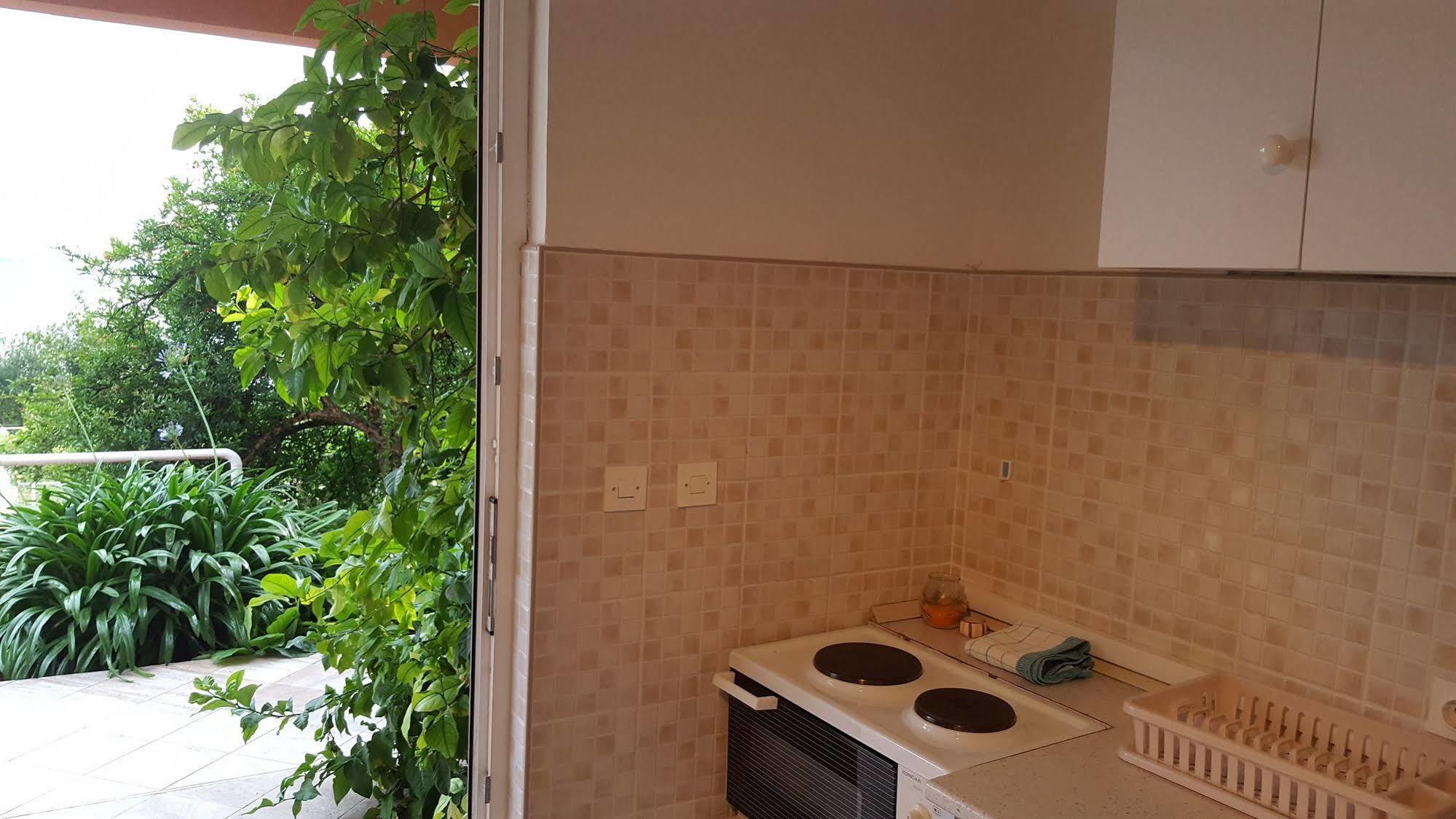 Apartment Apartmani Ana *